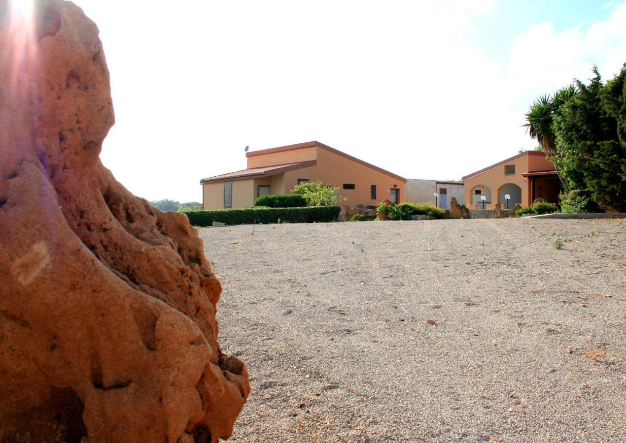 Agriturismo Da Pina Porto Conte Bagian luar foto